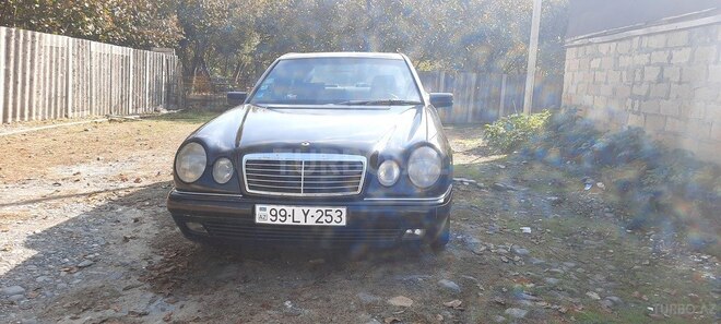 Mercedes E 280 1997, 400,000 km - 2.8 l - Qəbələ