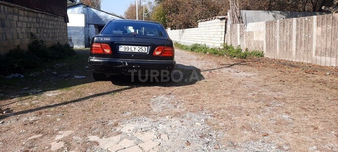 Mercedes E 280 1997, 400,000 km - 2.8 l - Qəbələ
