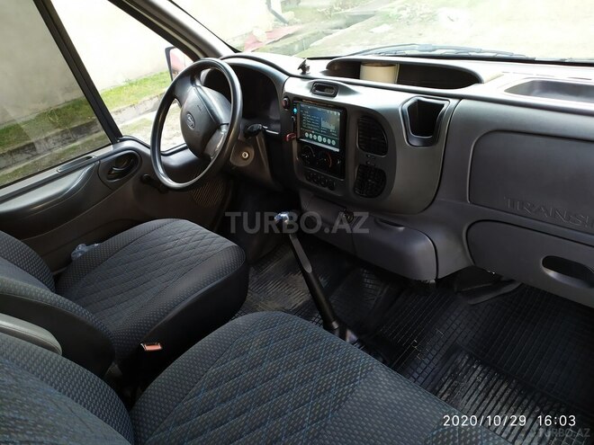 Ford Transit 2002, 350,000 km - 2.4 л - Quba