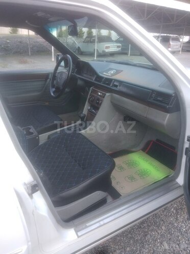 Mercedes E 230 1989, 677,900 km - 2.3 l - Qəbələ