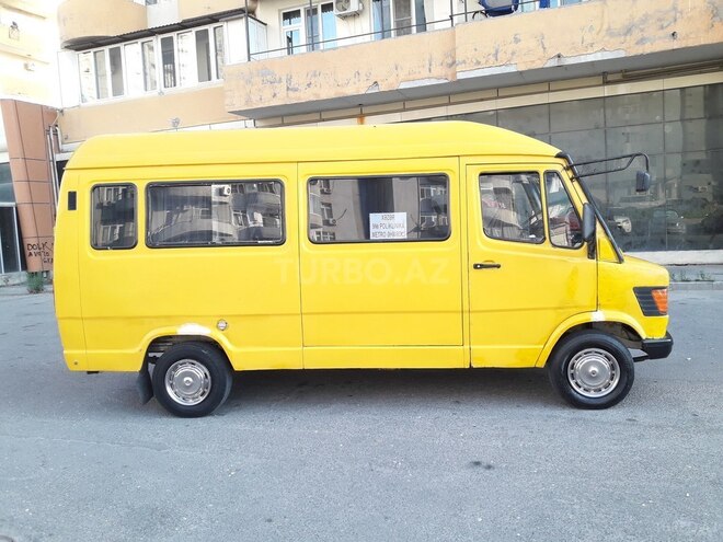 Mercedes 208 D 1992, 310,000 km - 2.5 l - Bakı