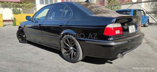 BMW 528 2000, 240,000 km - 2.8 l - Bakı
