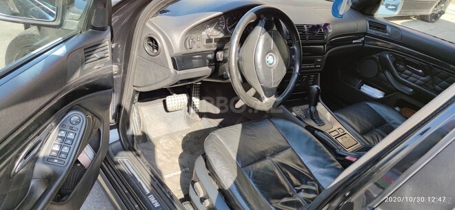 BMW 528 2000, 240,000 km - 2.8 l - Bakı
