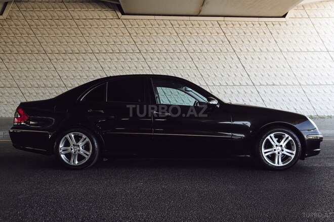 Mercedes E 220 2007, 214,000 km - 2.2 l - Bakı