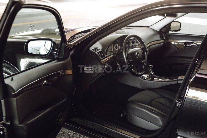 Mercedes E 220 2007, 214,000 km - 2.2 l - Bakı
