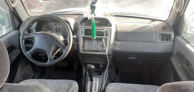 Mitsubishi Pajero io 2000, 60,000 km - 2.0 л - Neftçala