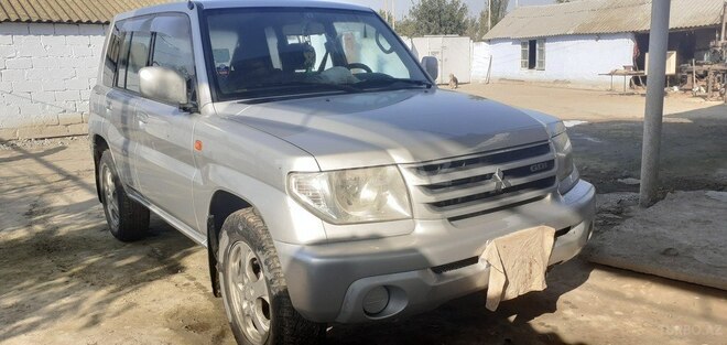 Mitsubishi Pajero io 2000, 60,000 km - 2.0 л - Neftçala