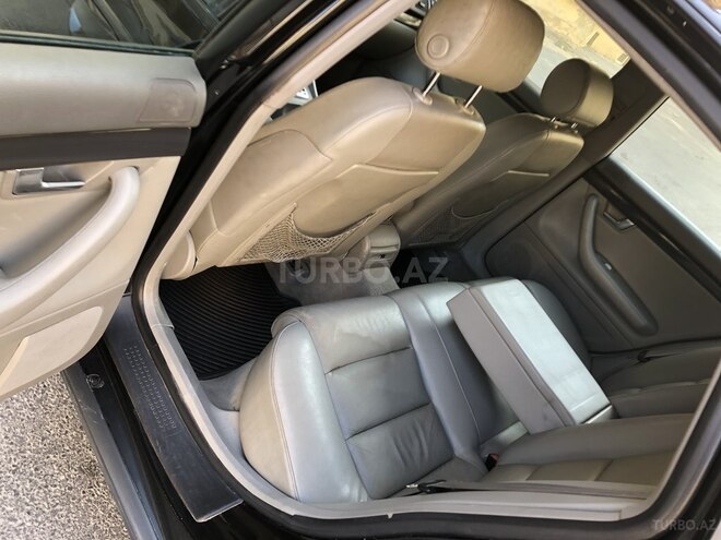 Audi A4 2003, 234,500 km - 1.8 l - Bakı