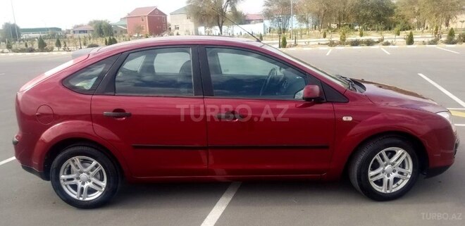 Ford Focus 2005, 270,000 km - 1.6 l - Naxçıvan