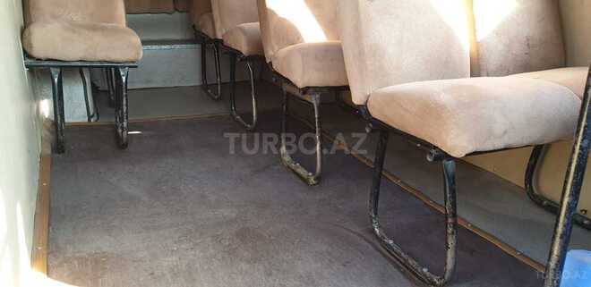 Mercedes 208 D 1995, 300,000 km - 2.9 l - Tovuz