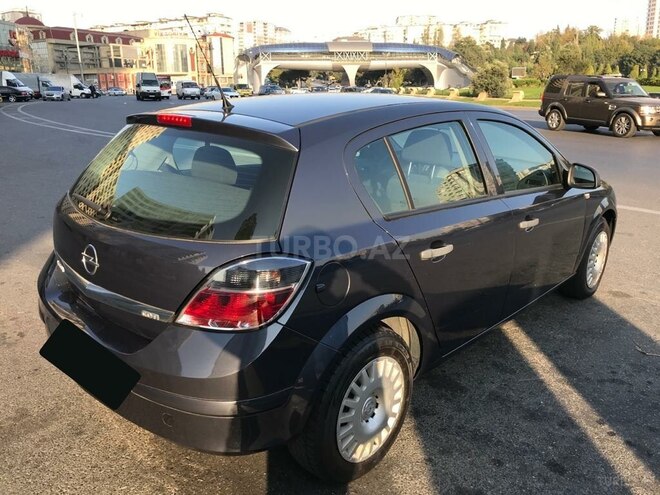 Opel Astra 2010, 124,000 km - 1.3 l - Bakı