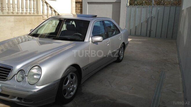 Mercedes E 240 2000, 217,000 km - 2.6 l - Sumqayıt