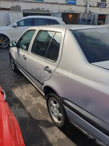 Volkswagen Vento 1995, 150,000 km - 2.0 l - Bakı