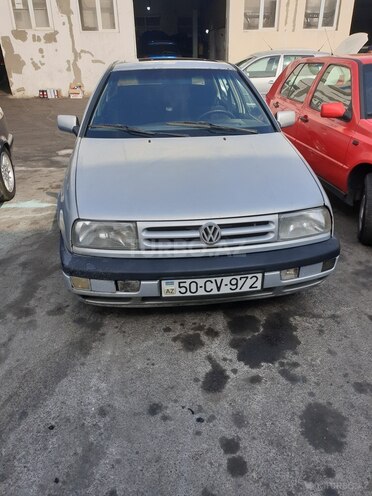 Volkswagen Vento 1995, 150,000 km - 2.0 l - Bakı