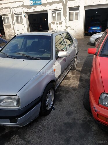 Volkswagen Vento 1995, 150,000 km - 2.0 l - Bakı