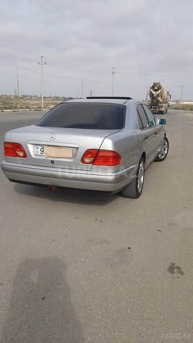 Mercedes E 240 1998, 355,404 km - 2.4 л - Bakı