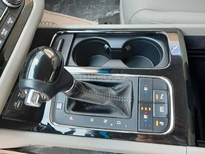 Kia Carnival 2015, 42,000 km - 2.2 l - Bakı