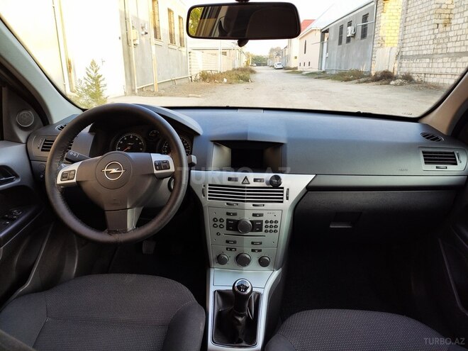 Opel Astra 2009, 198,200 km - 1.4 л - Gəncə