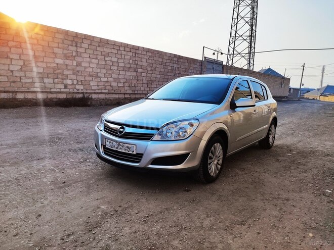 Opel Astra 2009, 198,200 km - 1.4 л - Gəncə