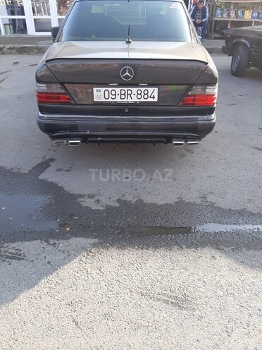 Mercedes E 250 1990, 353,689 km - 2.5 л - Cəlilabad
