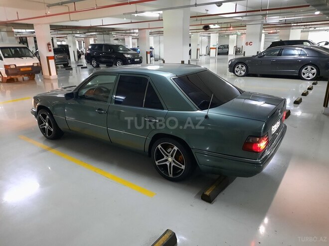 Mercedes E 220 1995, 455,000 km - 2.2 l - Bakı