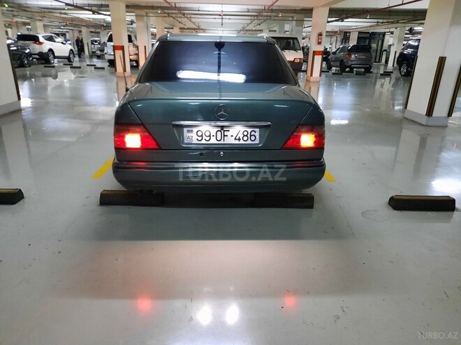 Mercedes E 220 1995, 455,000 km - 2.2 l - Bakı