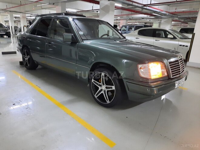 Mercedes E 220 1995, 455,000 km - 2.2 l - Bakı