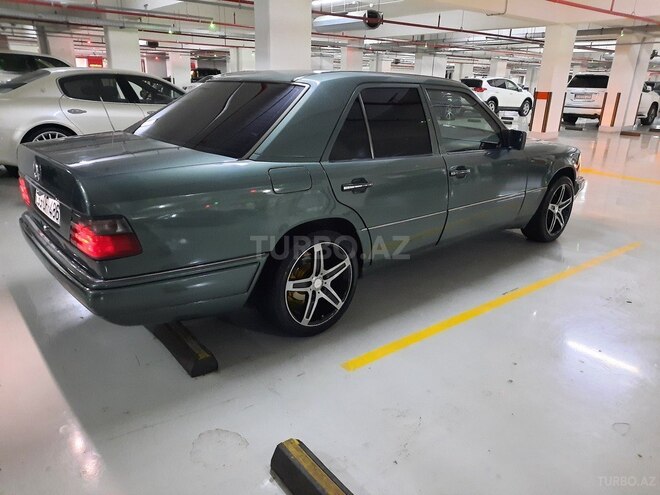 Mercedes E 220 1995, 455,000 km - 2.2 l - Bakı