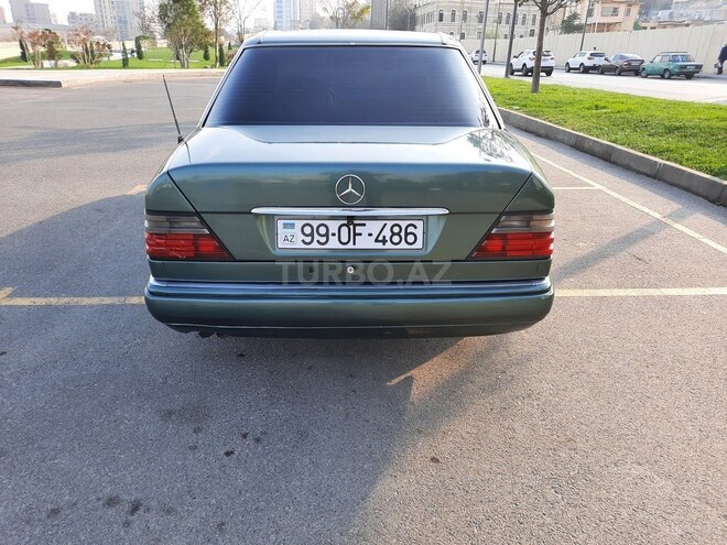 Mercedes E 220 1995, 455,000 km - 2.2 l - Bakı