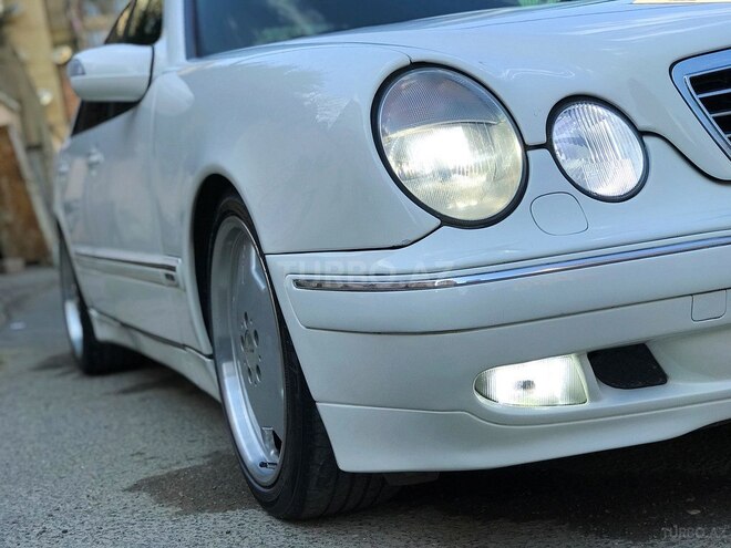 Mercedes E 240 2000, 314,081 km - 2.6 l - Bakı