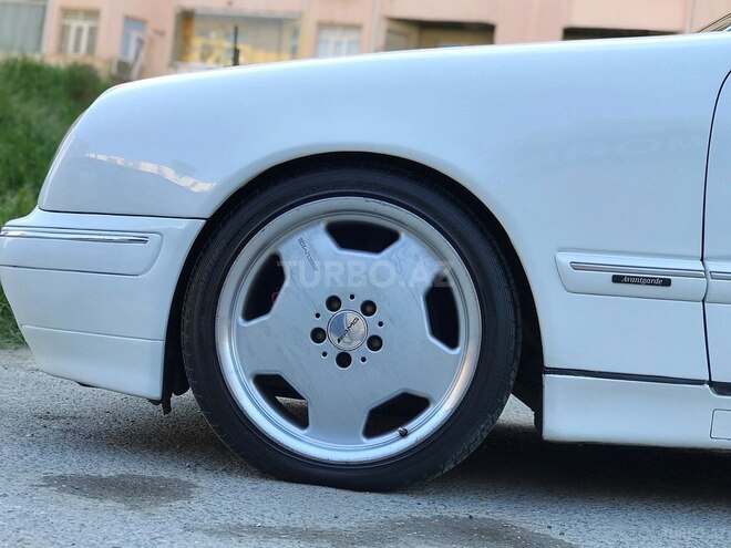 Mercedes E 240 2000, 314,081 km - 2.6 l - Bakı