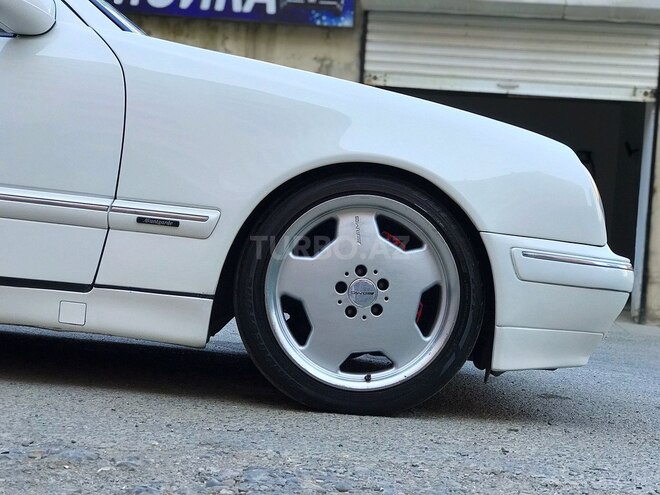 Mercedes E 240 2000, 314,081 km - 2.6 l - Bakı