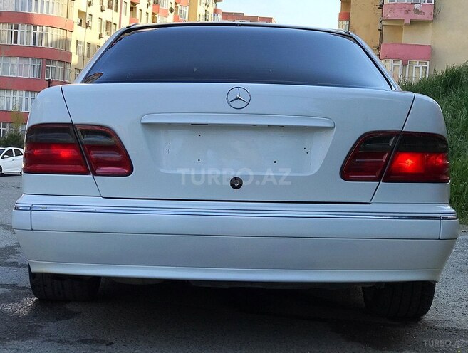 Mercedes E 240 2000, 314,081 km - 2.6 l - Bakı