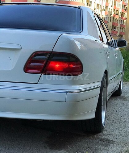 Mercedes E 240 2000, 314,081 km - 2.6 l - Bakı