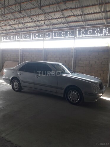 Mercedes E 240 1999, 221,600 km - 2.4 л - Ağsu