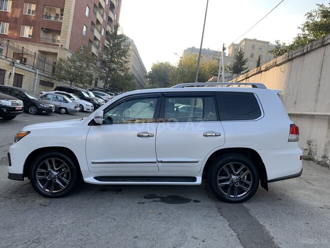 Lexus LX 570 2014, 142,000 km - 5.7 l - Bakı