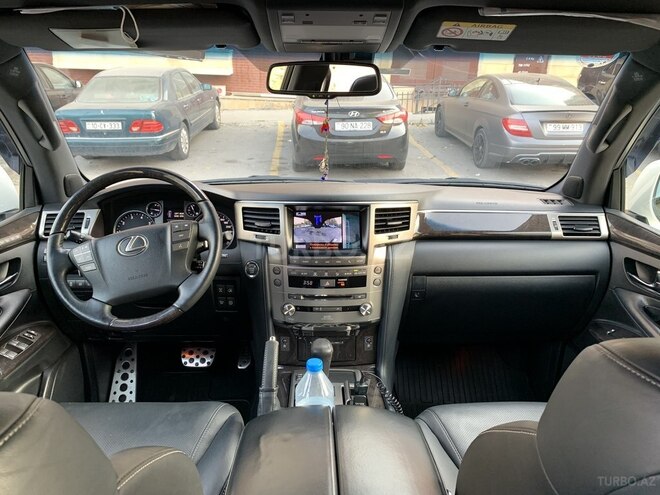 Lexus LX 570 2014, 142,000 km - 5.7 l - Bakı