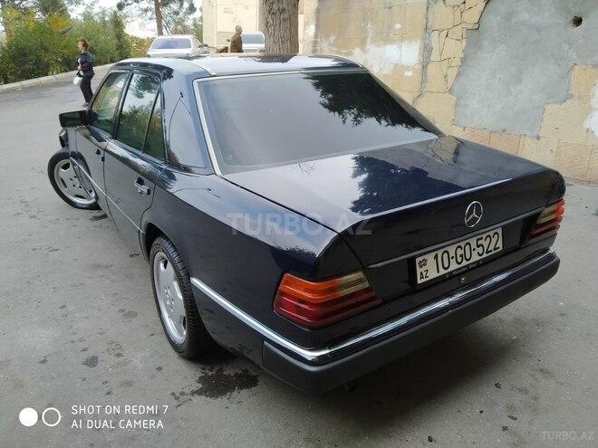 Mercedes E 260 1991, 253,633 km - 2.6 l - Bakı