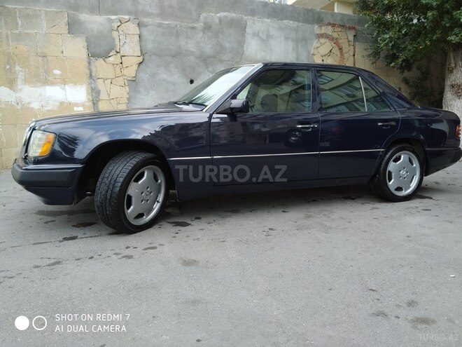 Mercedes E 260 1991, 253,633 km - 2.6 l - Bakı