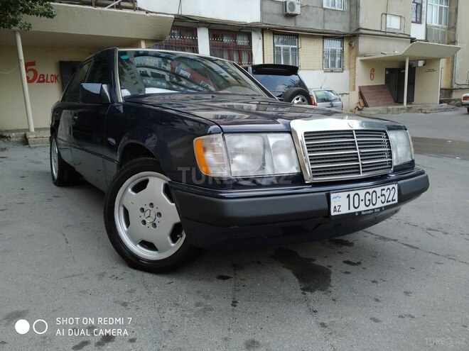 Mercedes E 260 1991, 253,633 km - 2.6 l - Bakı