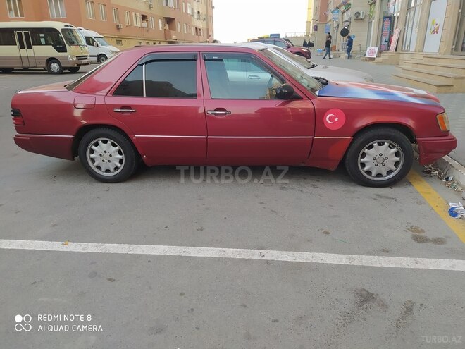 Mercedes E 230 1992, 236,950 km - 2.3 l - Bakı