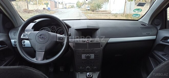 Opel Astra 2005, 170,000 km - 1.4 l - Bakı