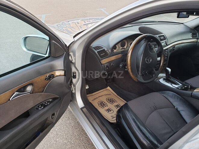 Mercedes E 220 2002, 349,000 km - 2.2 l - Bakı
