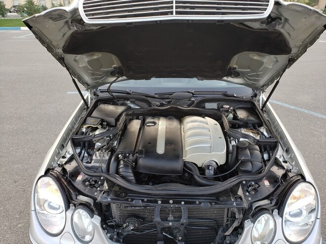 Mercedes E 220 2002, 349,000 km - 2.2 l - Bakı