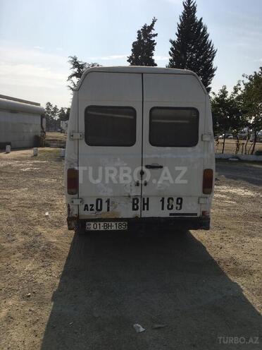 Mercedes 208 D 1993, 195,000 km - 2.5 l - Masallı