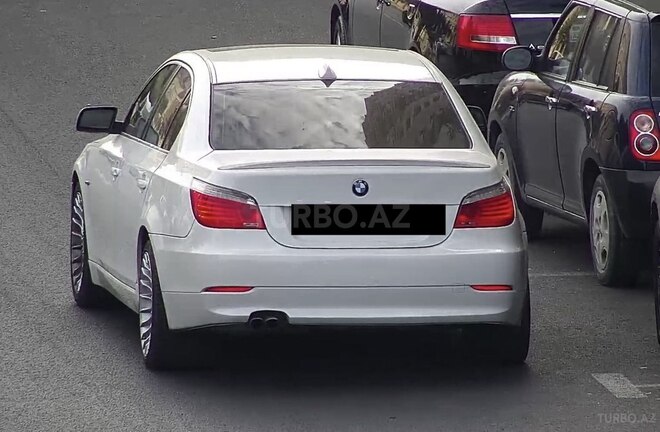 BMW 528 2007, 213,000 km - 3.0 л - Bakı
