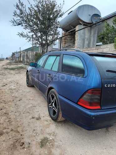 Mercedes C 220 2000, 250,000 km - 2.2 л - Bakı