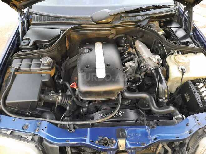 Mercedes C 220 2000, 250,000 km - 2.2 л - Bakı