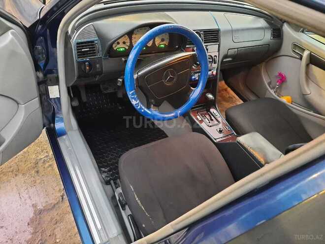Mercedes C 220 2000, 250,000 km - 2.2 л - Bakı