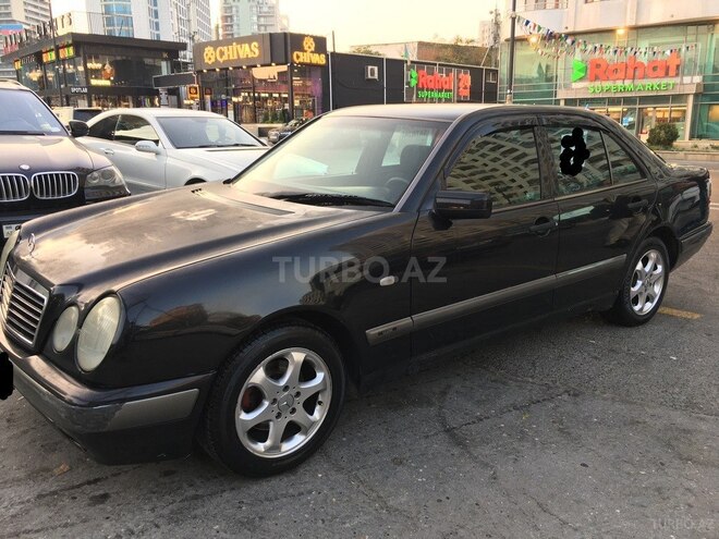 Mercedes E 240 1998, 333,000 km - 2.4 л - Bakı